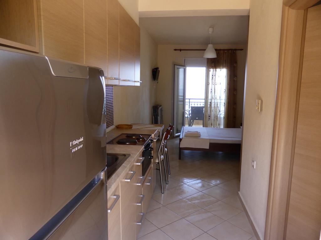 Perdikis Apartments - Paliouria Kókkinon Nerón Extérieur photo