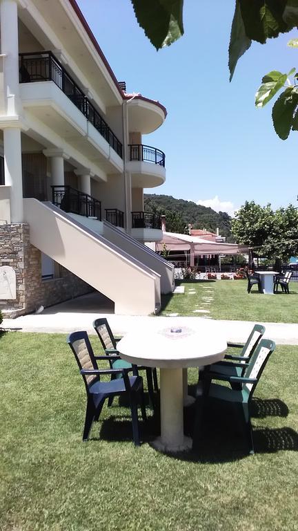 Perdikis Apartments - Paliouria Kókkinon Nerón Extérieur photo